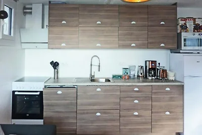 Komplett renovierte Wohnung für 8 Personen