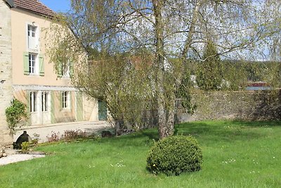 Beautiful country house with enclosed garden ...