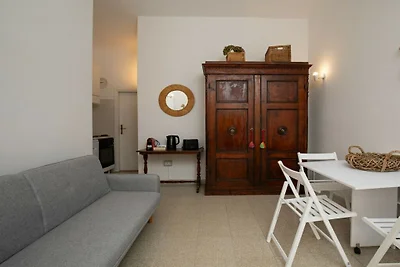 Apartament w San Teodoro z tarasem