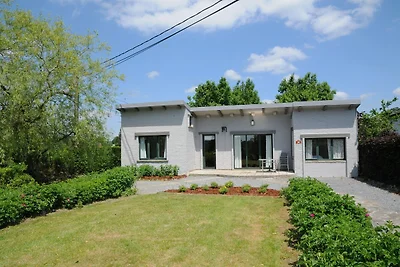 Spazioso bungalow con ampio giardino