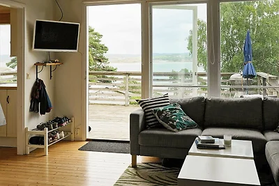 4 Personen Ferienhaus in Höviksnäs