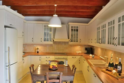 Villa in Kefalas mit privatem Pool
