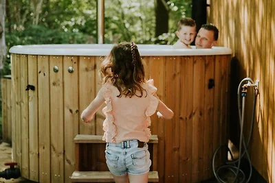 Charmante Bienenhütte für 5 Personen im Wald.