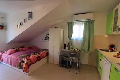 Apartments Clementina Sunrise-Studio Apartmen...