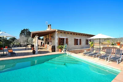 Haus in Ariany mit Pool und ruhiger Lage