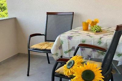 One Bedroom Apartment with Balcony (2)