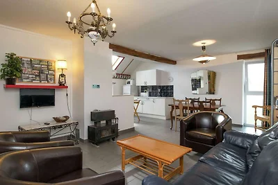 Gem�tliches Haus in Sainte-Ode mit Sauna