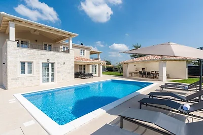 Casa vacanze a Kaštelier con piscina