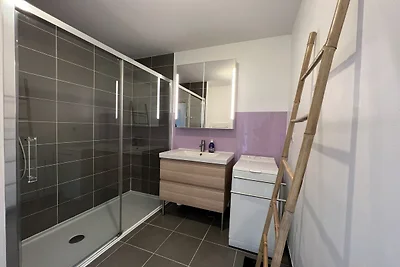 Appartamento con tre camere da letto a...