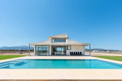 Moderne Villa in der Nähe von Platjas de Muro