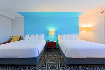 Premium 2 Queensize -bett Mit Küchenzeile