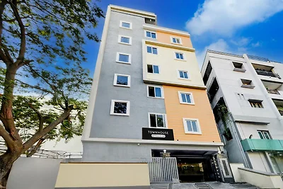 Soggiorni eleganti a Lanco Hills Gachibowli