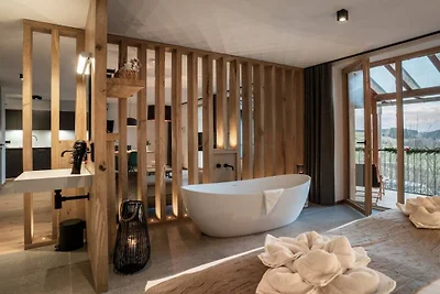 - FORSTGUT Premium Lodge Suiten