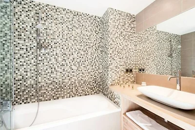 Chalet in Méribel mit Spa und Skizugang