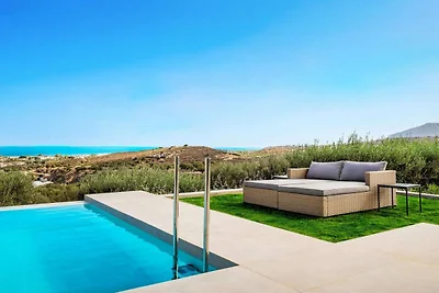 Incantevole villa con piscina a Gournes