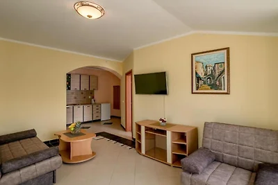 Amor Residence - One Bedroom Apartment with T...