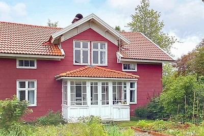 6 Personen Ferienhaus in LJUNGSARP-By Traum