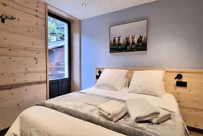 4 camere per 9 persone