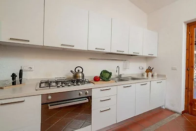 Wohnung in San Teodoro mit Terrasse