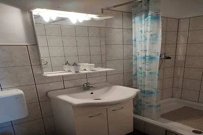 Wohnung in Ražanac nahe Strand Rtina