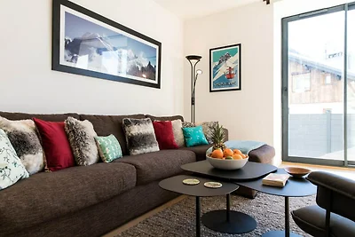 Cosy Central Apartment with Terrace