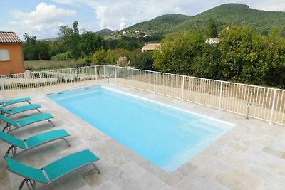 Sehr schöne Villa mit privatem Pool in...