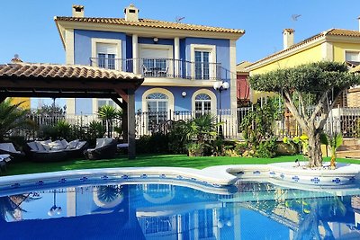 Schöne Villa in der Nähe der Costa Blanca mit...