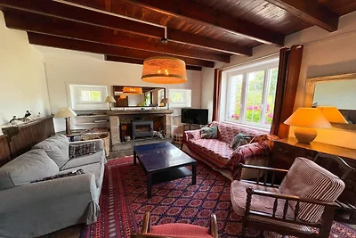Charmant stenen huis aan de kust met tuin.