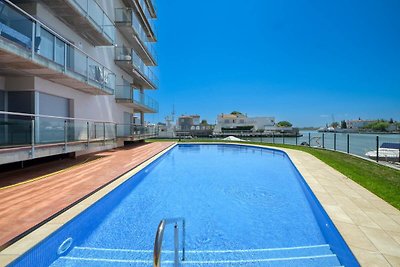 Wohnung in Roses mit Pool