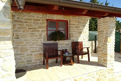 Ferienhaus in Benkovac mit Schwimmbecken