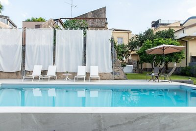 Lussuoso Appartamento con piscina a Giarre