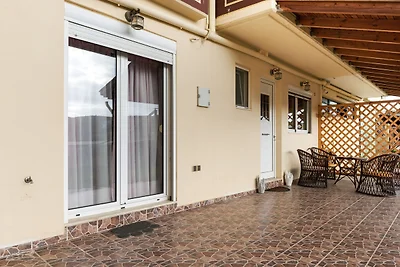 Schöne Wohnung in Venerato mit schönem Garten