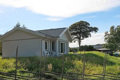 5 Personen Ferienhaus in LJUNGSKILE-By Traum