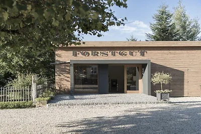 - FORSTGUT Premium Lodge Suiten