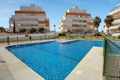 Precioso apartamento con piscina