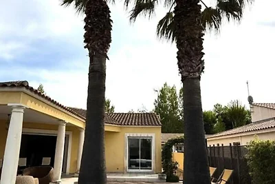 Villa in Grau du Roi mit privatem Pool