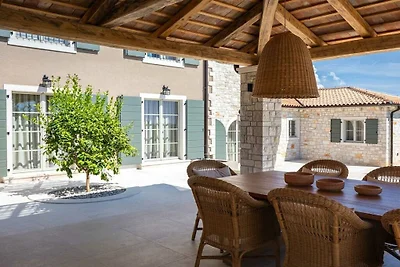 Villa Olive View