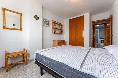 Faro's Almuñecar Beach Apartment - Los Ramos