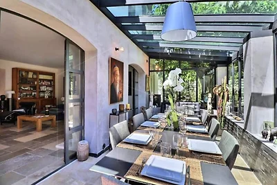 Haus in Ventabren mit Pool und Garten