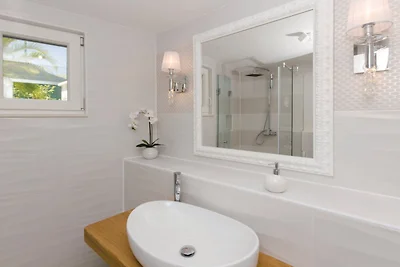 Luxury Villa MaLo - Holiday Home