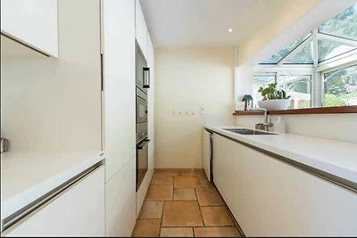 Penthouse mit Meerblick und klimatisiertem Po...