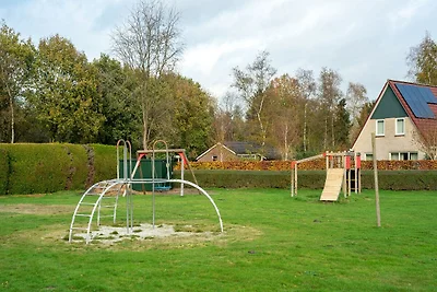 Charmantes Ferienhaus in Schoonloo mit Garten