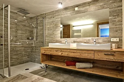 “Alpenlodge” di Pircher-Maes