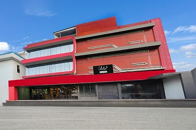 Sammlung O West Vinod Nagar Metro Station