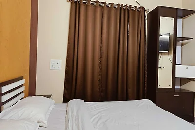 Super Hotel O Kazhakkoottam