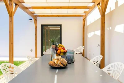 Villa vicino ad Aljezur con lago privato