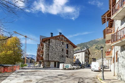 Steinhaus bei Benasque und See