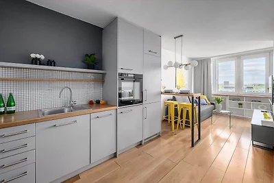 Riverside Flat near Center