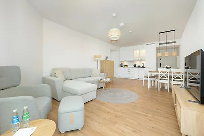 Große Wohnung mit Meerblick, Innenpool