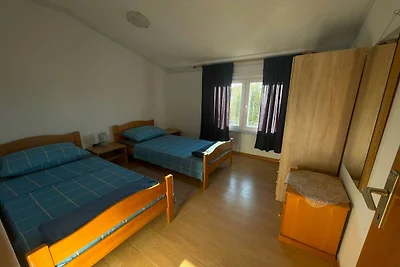 Appartamento con 2 camere da letto a Zaton